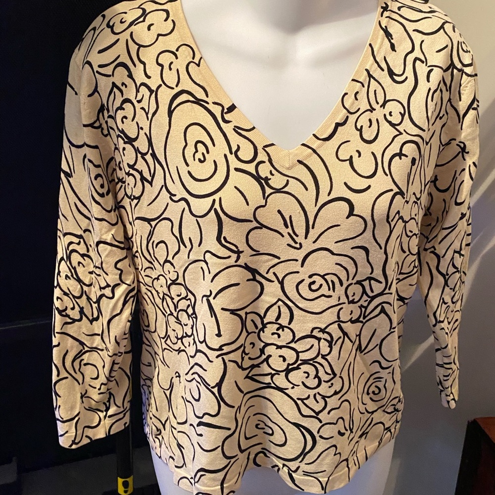 Oliver Perry Black/Cream floral sweater